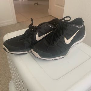 Chevron Print Nike Running Shoe